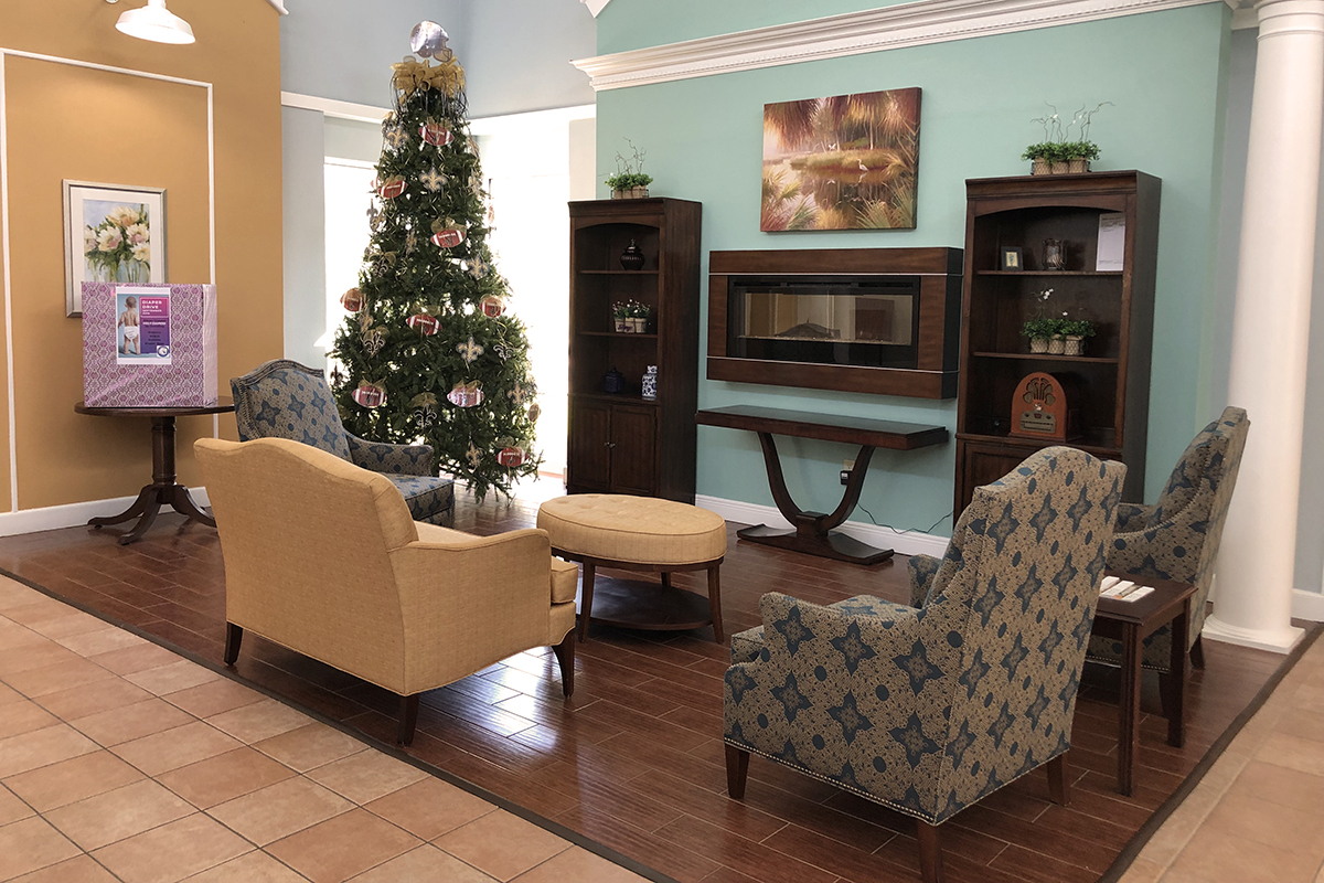 Sitting area with Christmas tree